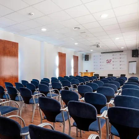 Ξενοδοχείο με διαμερίσματα Gf Noelia 3*